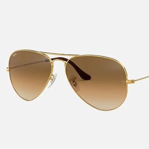 Aviator Gradient with Gold Frame